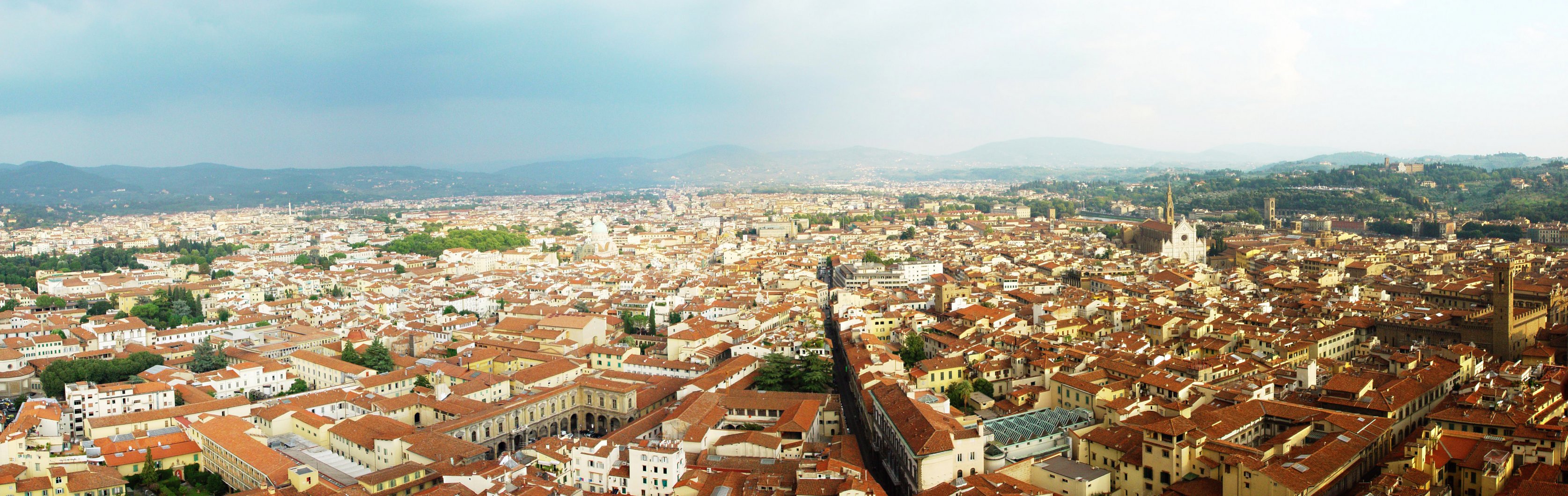 Florence_panoramic_looking_east_from_the_top_of_the_Duomo.jpg